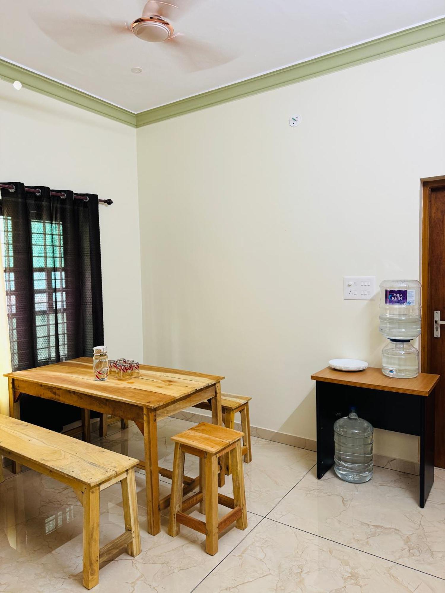 Sea Bee Entire Villa *